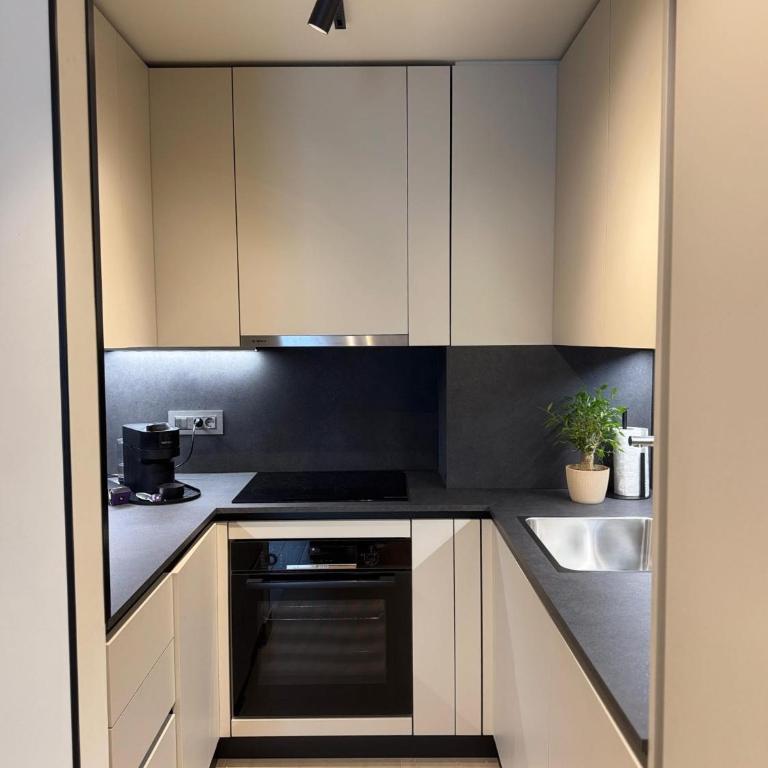 Biser 7 - Airport Garden - Private parking - Appartement 1 Chambre - 24