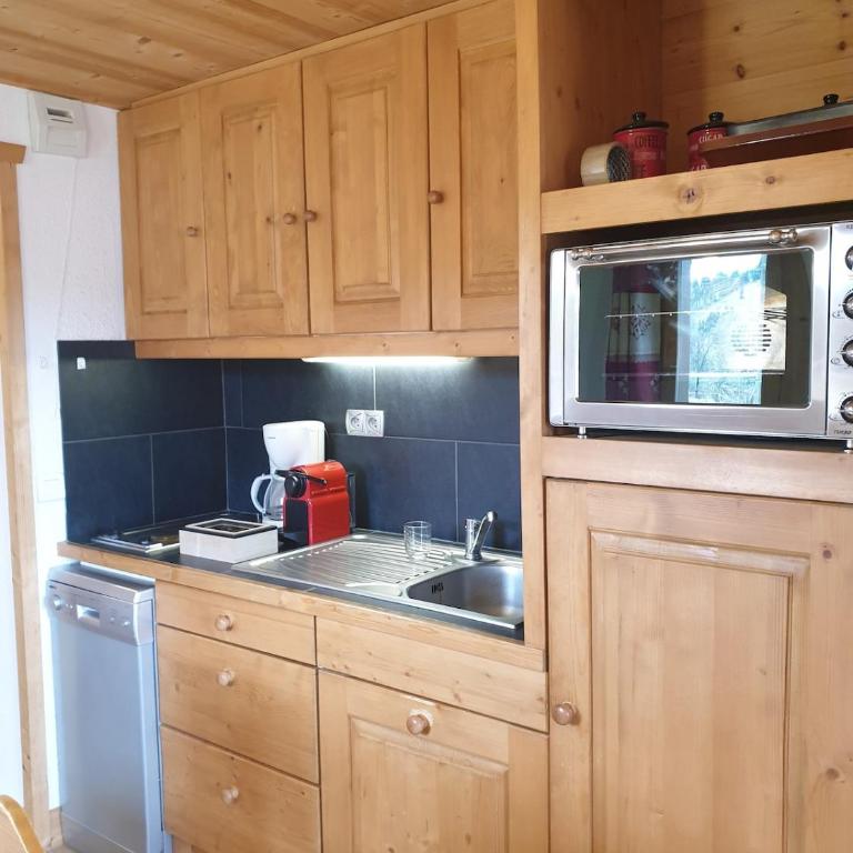 Les Saisies, 4 people, close to skiing and shops - Maison 3 Chambres - 7