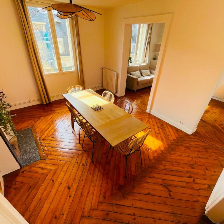 Vue Exceptionnelle Cathédrale - 477 - Appartement 2 Chambres - Vue sur Ville - 37
