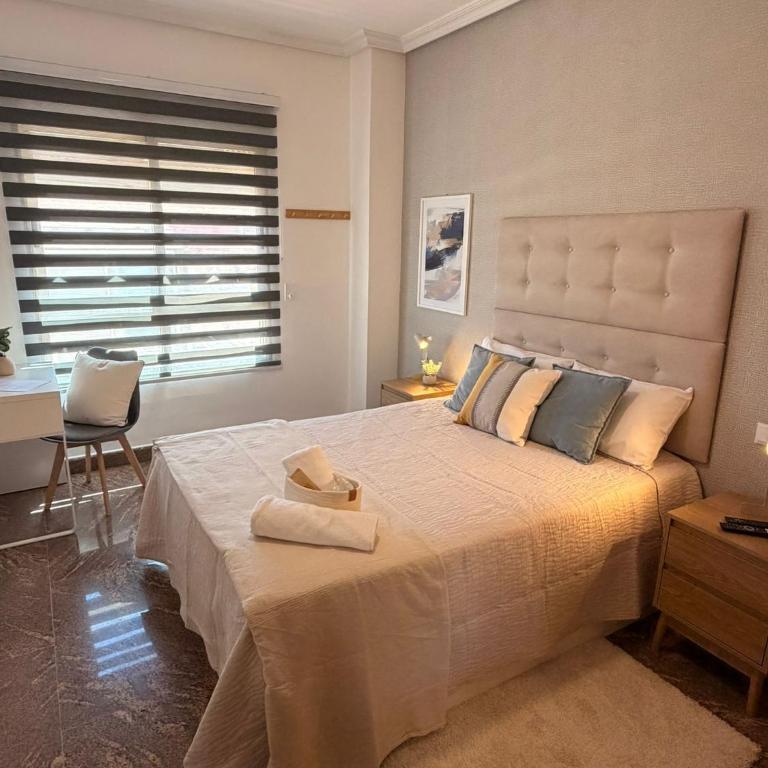 Habitacion privada con baño compartido cerca Alicante centro - Chambre Double avec Toilettes Communes - 2
