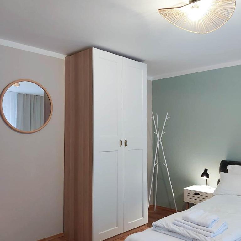 Nexpo Hub Apartment, 5 Min zur Messe + Parkplatz - Three-Bedroom Apartment - 18