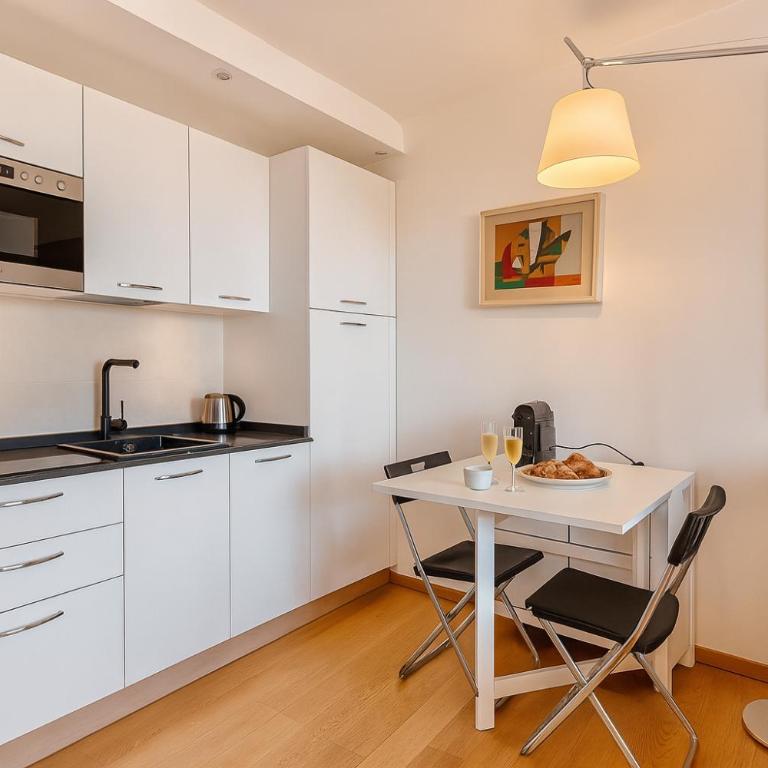 Comfortable 1-Bedroom Apartment Near Monaco - Appartement 1 Chambre - 9