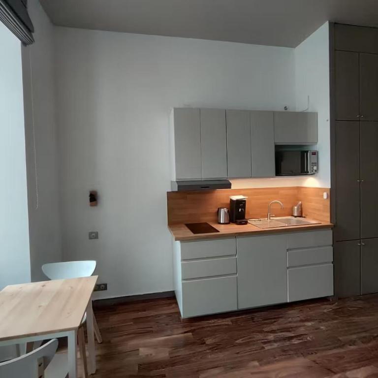 Appartement 1er étage sur cour aux Chartrons - Apartment mit 1 Schlafzimmer - 7