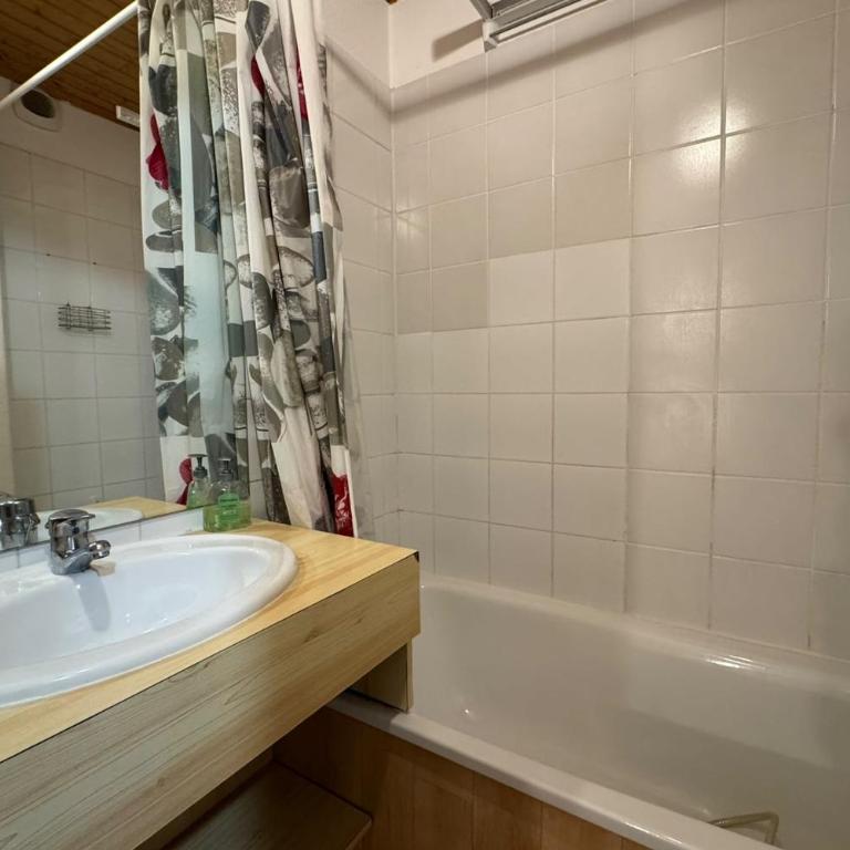 T2 6 pers Risoul - Résidence Aldebaran - RDC avec balcon jardin - Appartement - 10