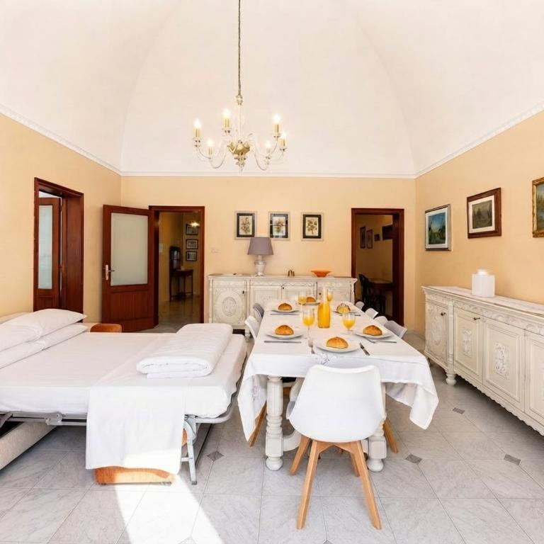 GuestHost - Central Apartment near train station - Two-Bedroom Apartment - 8