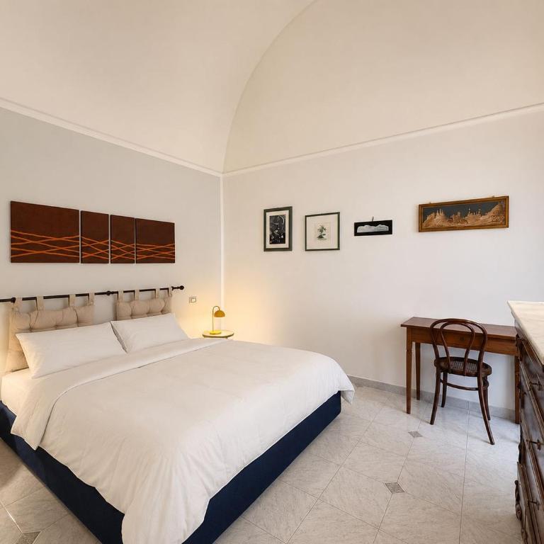 GuestHost - Central Apartment near train station - Two-Bedroom Apartment - 3