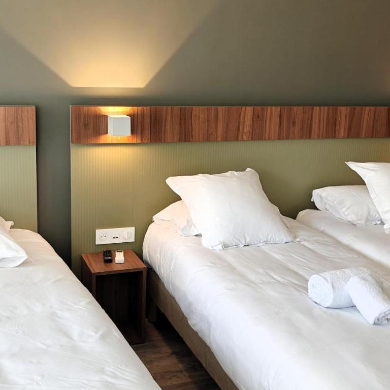 Best Western Hotel Le Crystal Dinard - Chambre Familiale avec 3 Lits Simples - Non-Fumeurs - 1