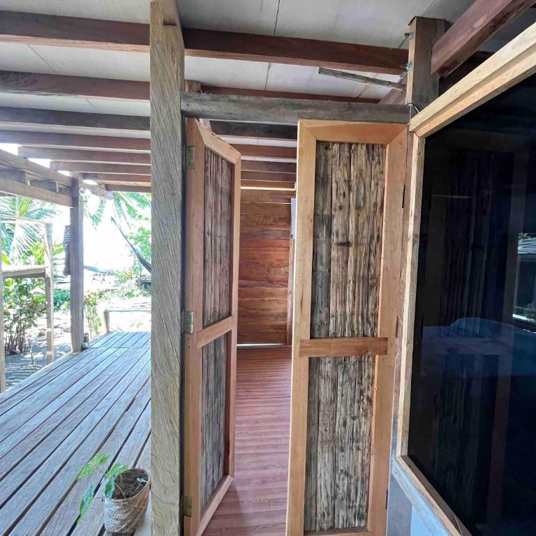 CABAÑA TELLO SURF - Habitación Triple Superior - 1