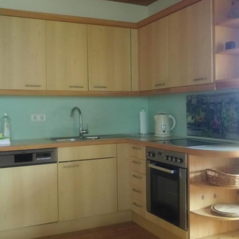 Ferienhof Milz - Apartment mit 2 Schlafzimmern mit Balkon und Terrasse - 4