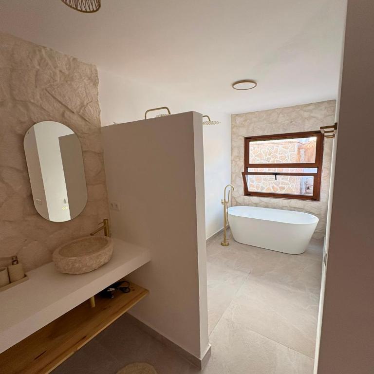 Finca Sonrisa - Deluxe Suite - 1