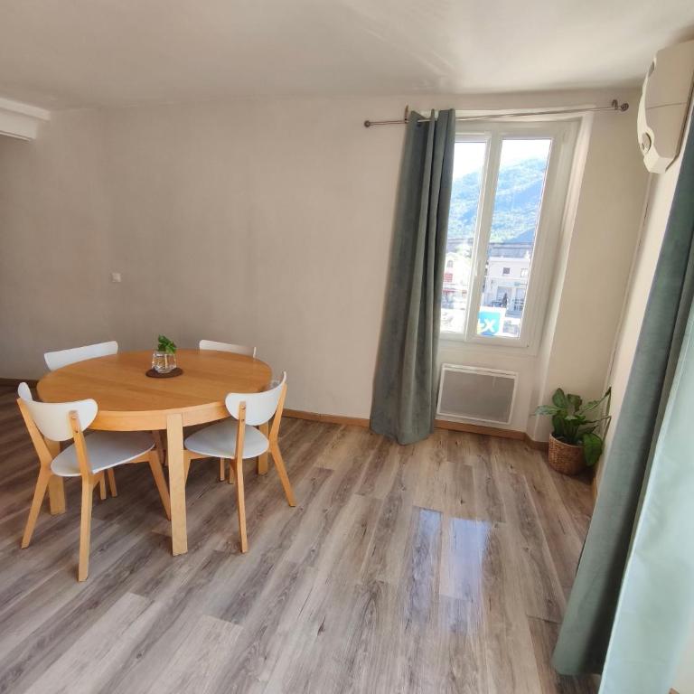 Vue sur le château 1 er - Appartement 1 Chambre - 1