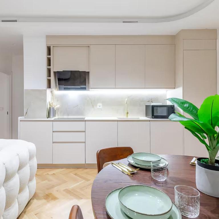 Apartamento de 2 Habitaciones en el Centro - Classic Apartment - 15