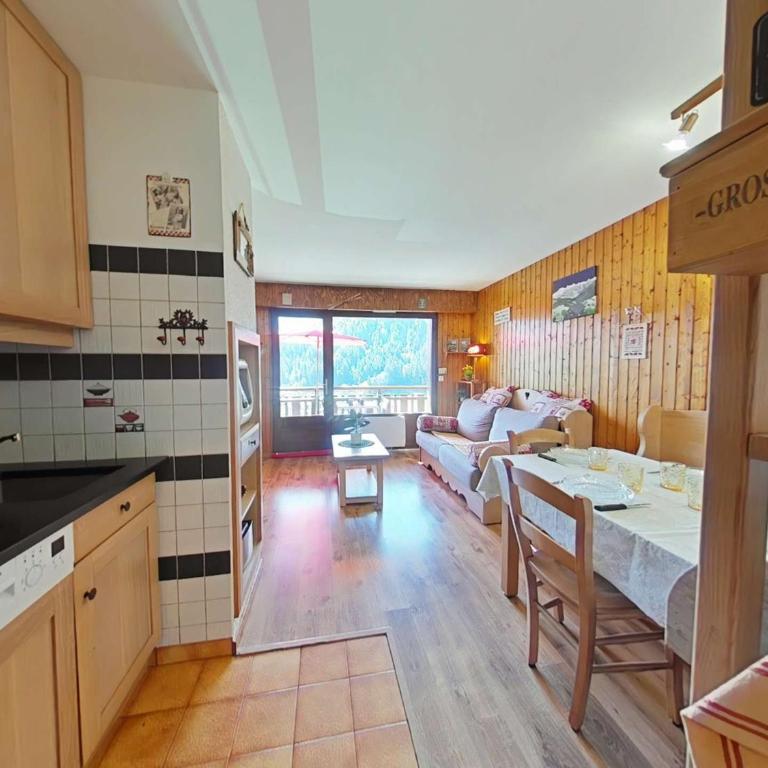 Studio cabine Vue chaine des Aravis - 4 couchages - Grand Bornand Village - GB090-C2 - Appartement 1 Chambre Deluxe - 5