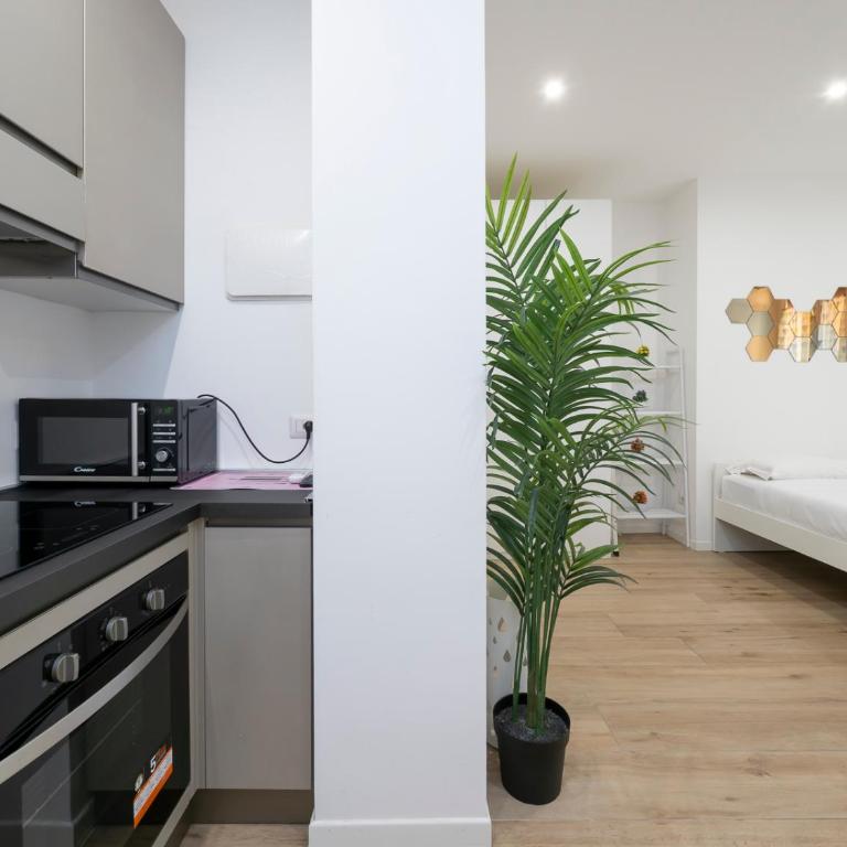 Cozy Studio - Tortona, Navigli & M4 - One-Bedroom Apartment - 19