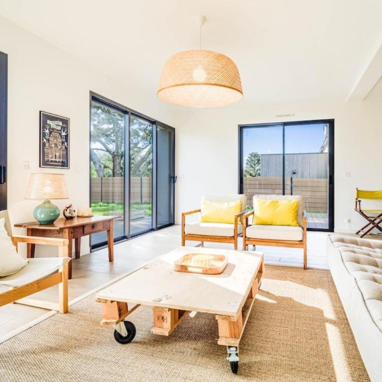 Belle maison moderne proche plages & bourg - Maison 5 Chambres - 12