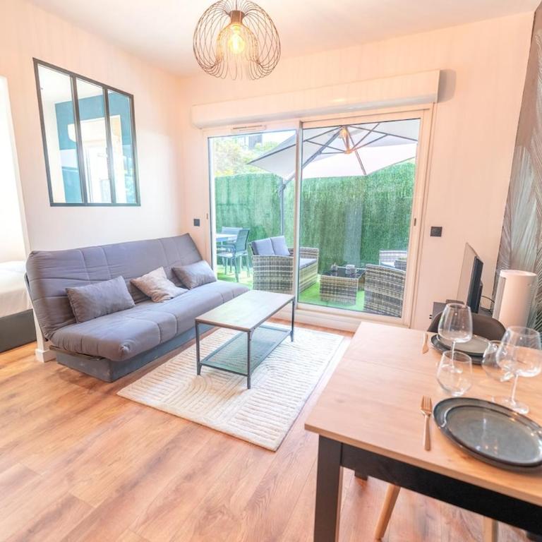 YV Bel appartement, piscine terrasse et garage - Appartement 1 Chambre avec Terrasse - 6