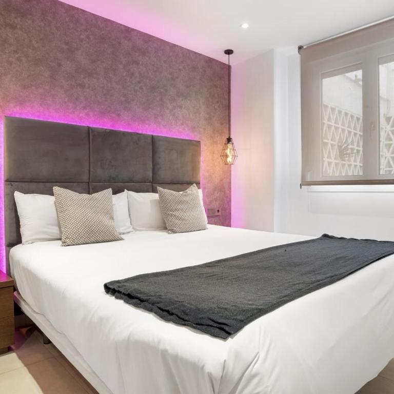 Modern 2 Bedroom Apartment, with Sea Views, in Playas del Duque - Puerto Banús - Apartamento de 2 dormitorios - 16