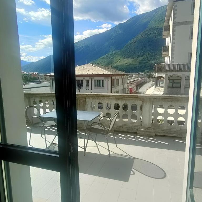 Piazza Grande Suite - Big Terrace with Panoramic Bernina Express View, Elevator&Parking - Casa con 1 dormitorio - 18