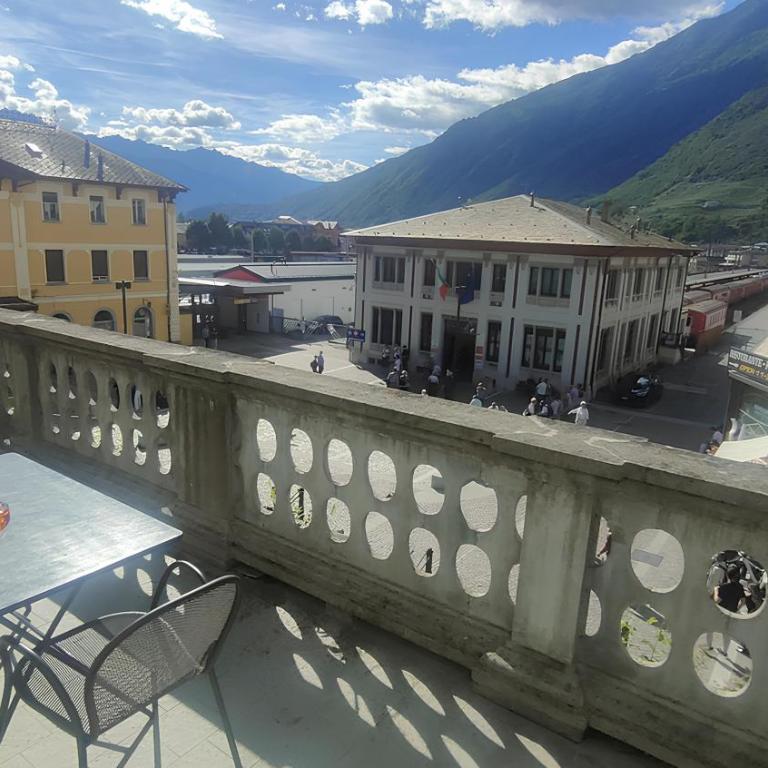 Piazza Grande Suite - Big Terrace with Panoramic Bernina Express View, Elevator&Parking - Casa con 1 dormitorio - 5