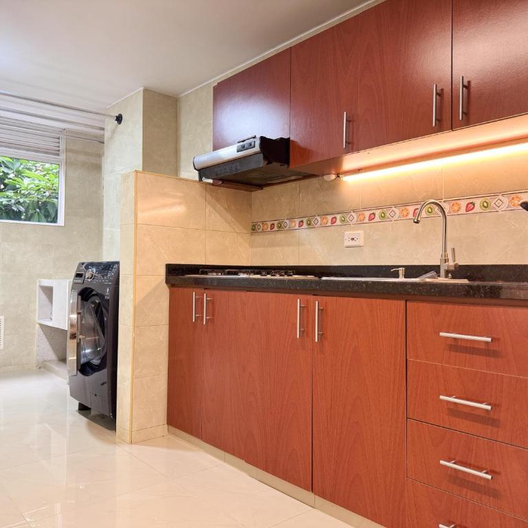 Hermoso apartamento totalmente amoblado - Three-Bedroom Deluxe Apartment - 5