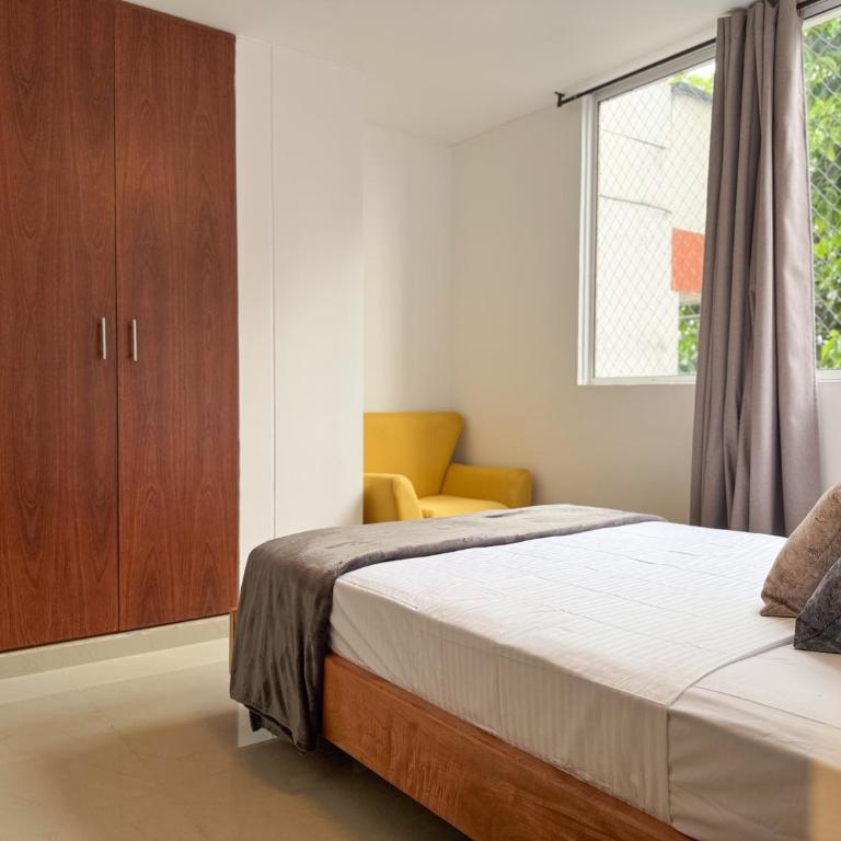 Hermoso apartamento totalmente amoblado - Three-Bedroom Deluxe Apartment - 15