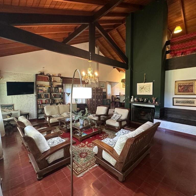 Cálida casa con naturaleza en bosque pinamarense - Casa - 9