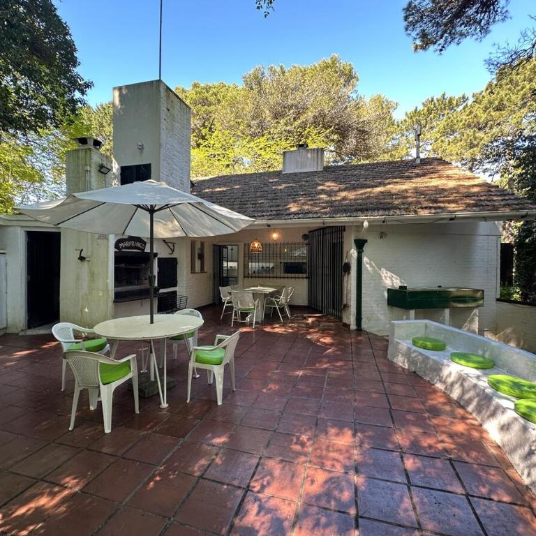 Cálida casa con naturaleza en bosque pinamarense - Casa - 5