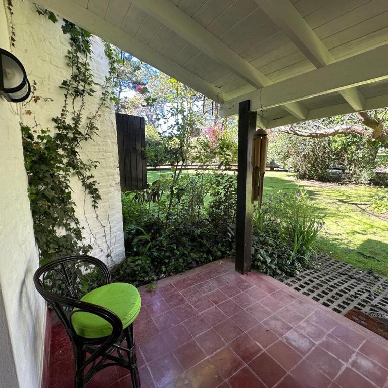 Cálida casa con naturaleza en bosque pinamarense - Casa - 34