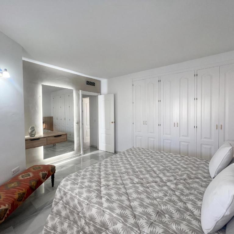 Ático Duplex Marbella Los Naranjos by DolmenGroup - Apartamento - 4