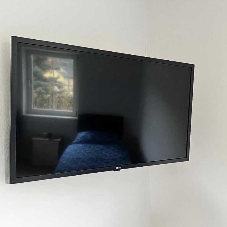 Monteurzimmer- & Apartments Wochenzimmer - Apartment mit 3 Schlafzimmern und Aussicht - 9