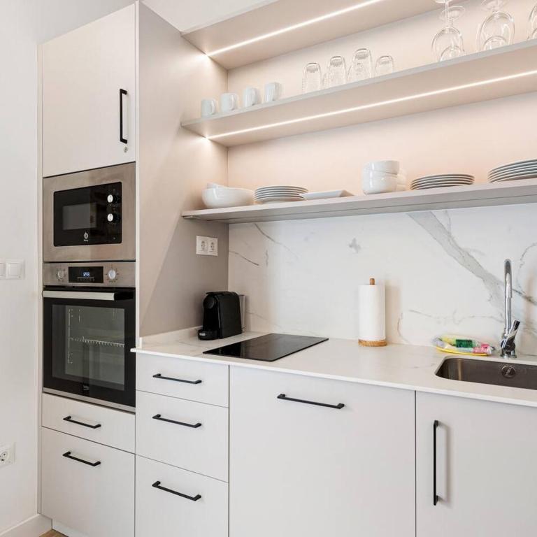 Chic apartment steps from the beach - Apartamento - 9