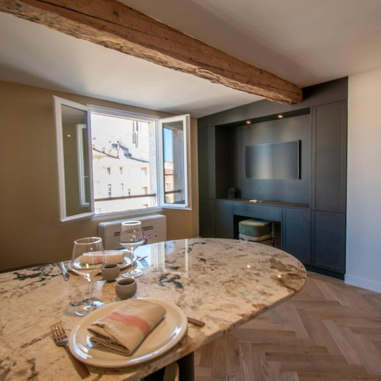 NEW T2 lumineux au centre historique clim et wifi - Appartement 1 Chambre - 13
