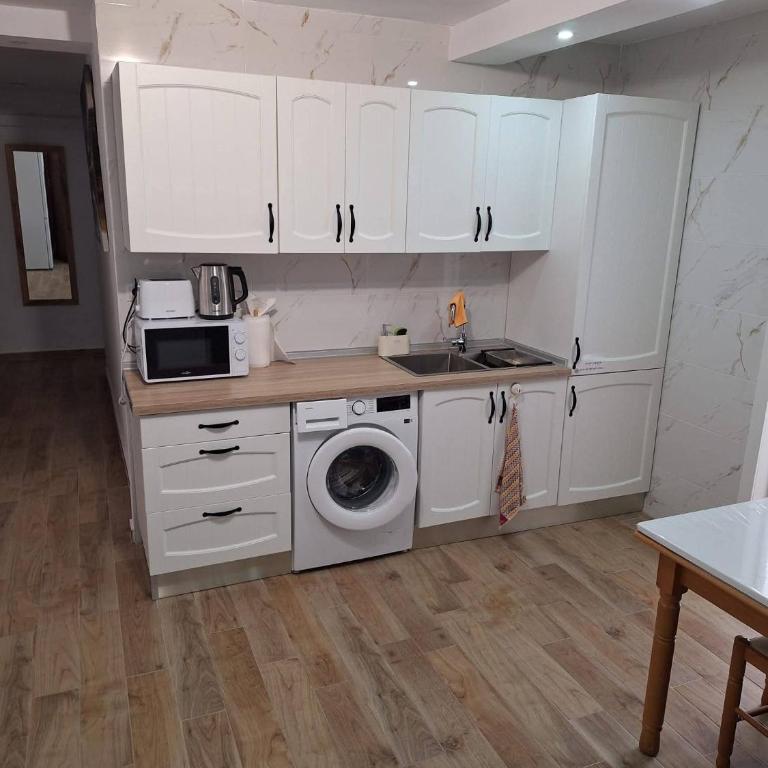 Alquiler - Apartment mit 1 Schlafzimmer - 7