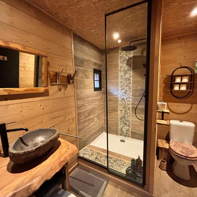 Chalet Cocoon en lisière de forêt, avec grande terrasse, et vue 'waouh' - Chalet 1 Chambre - 22