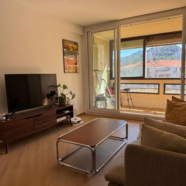 Appartement loggia vue calanques 2 chambres parking - Appartement 2 Chambres - 12