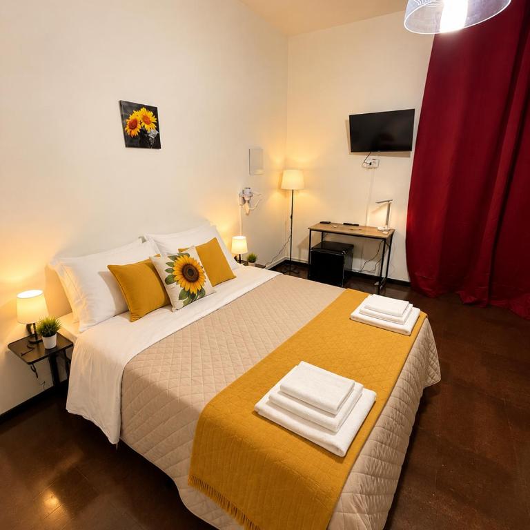 Sc Residence Parma - Camera Matrimoniale Standard con Bagno in Comune - 1
