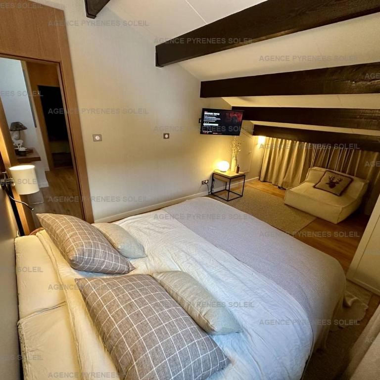 Appartement standing, vue lac/montagne - 10 pers. - Maison 5 Chambres - 17