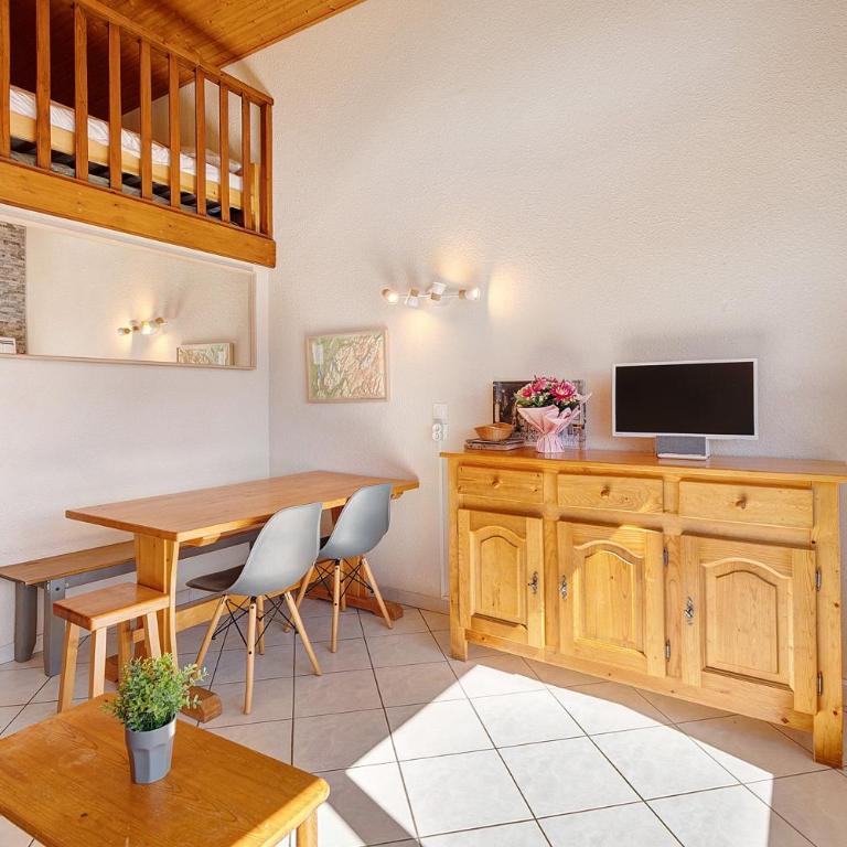 Les Ormes-Duplex Manigod-La Clusaz - Appartement 3 Chambres Premium avec Balcon - 10