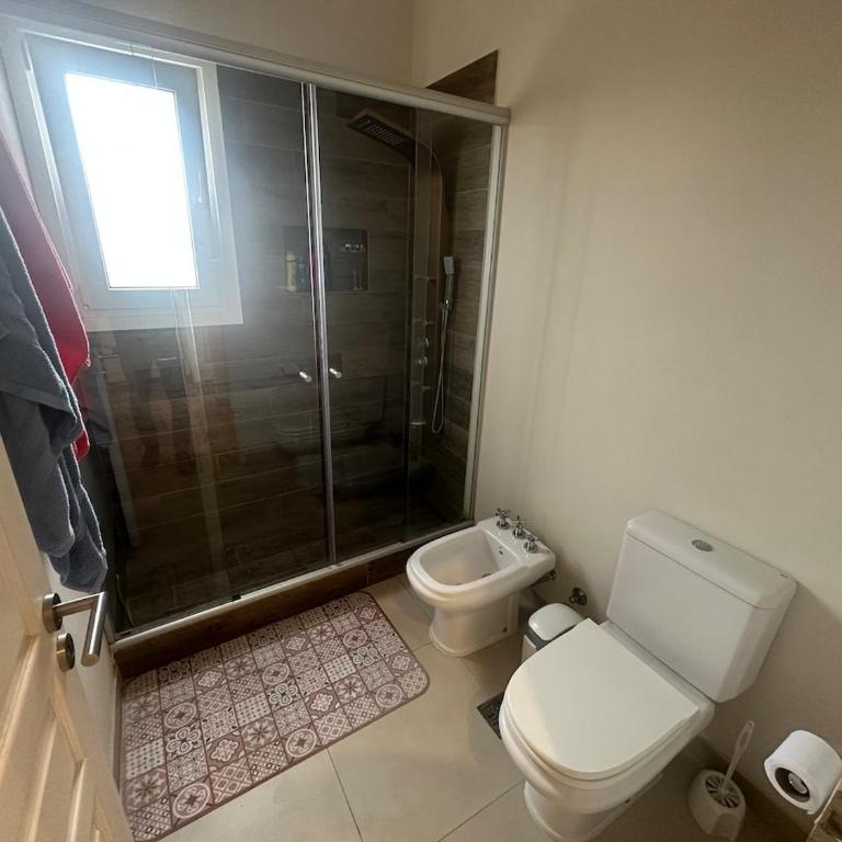 Casa con pileta y comodidades en Costa Esmeralda - Vacation Home - 13