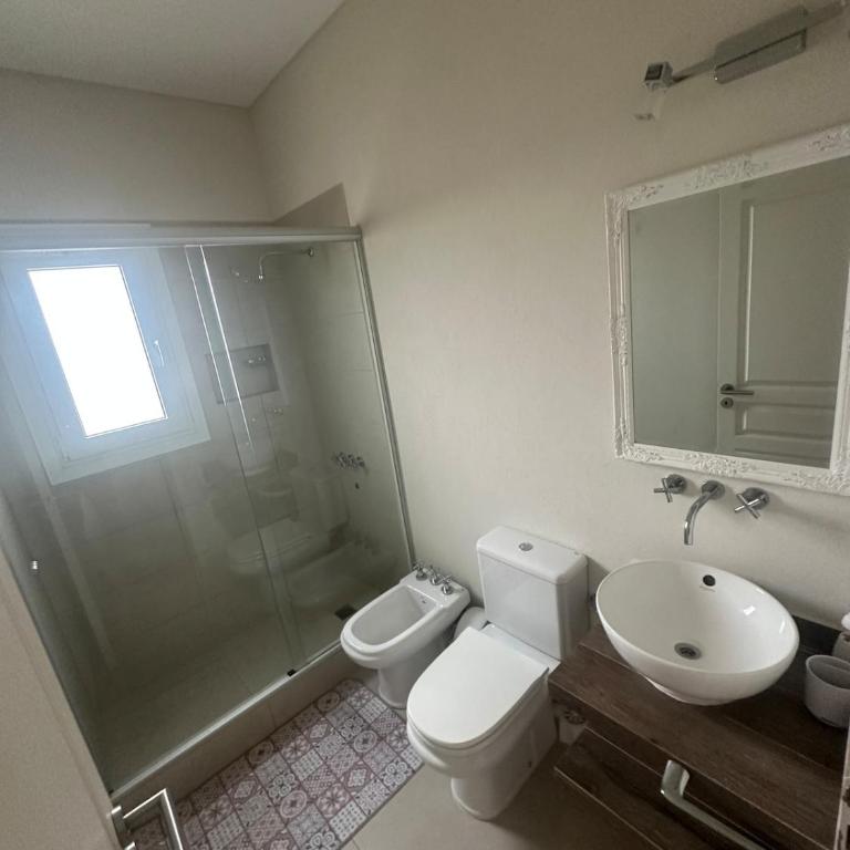 Casa con pileta y comodidades en Costa Esmeralda - Vacation Home - 18