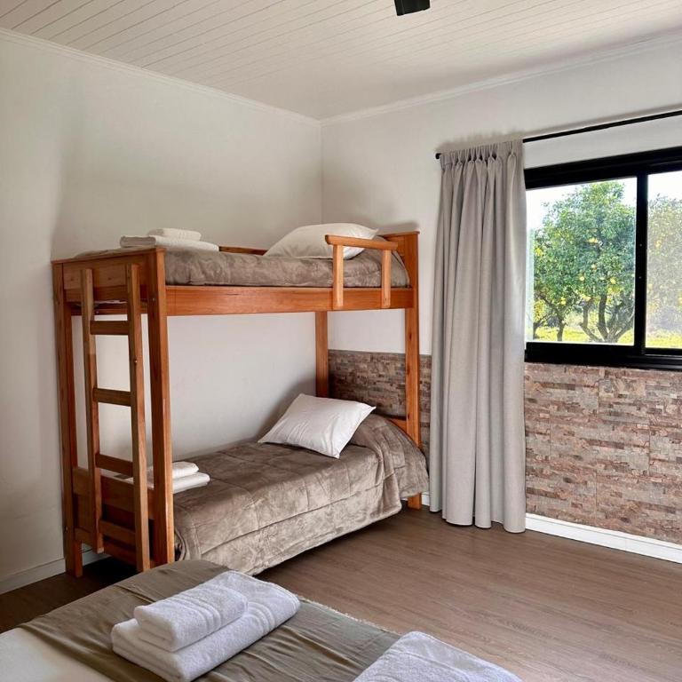 Chalet zona Norte con salida al lago "La Casona" - Casa Vacacional de 3 dormitorios - 6