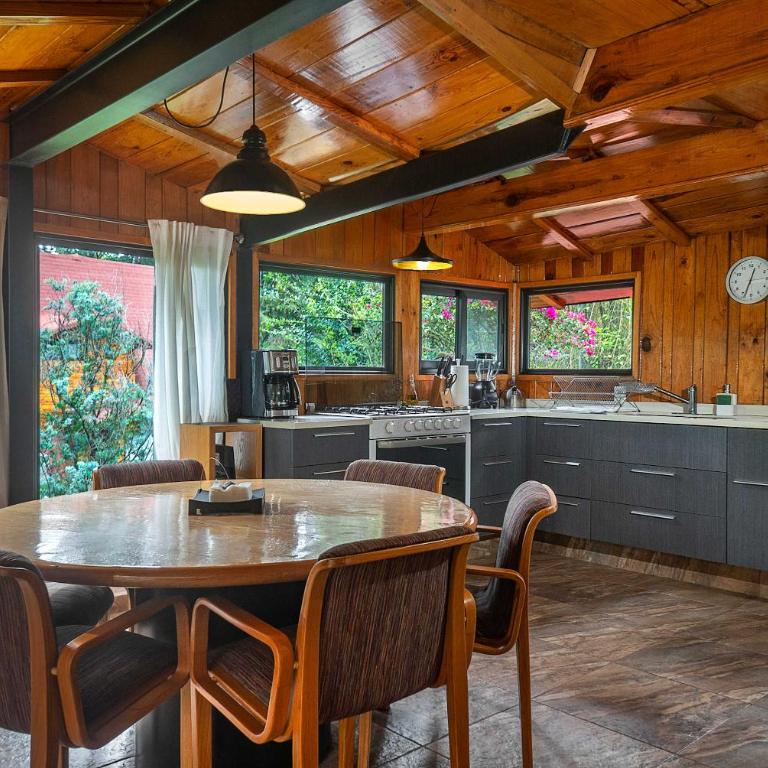 Avandaro Cozy Cabin Great Family Space - Casa - 13