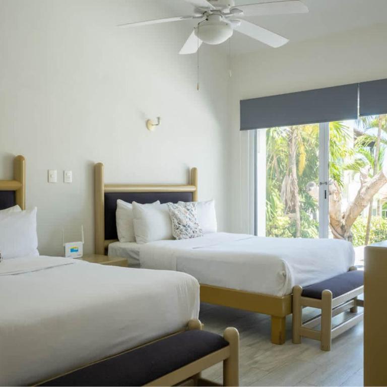 3BR Casa Matuk I Steps from Spectacular Beach I Private Pool - Vacation Home - 10