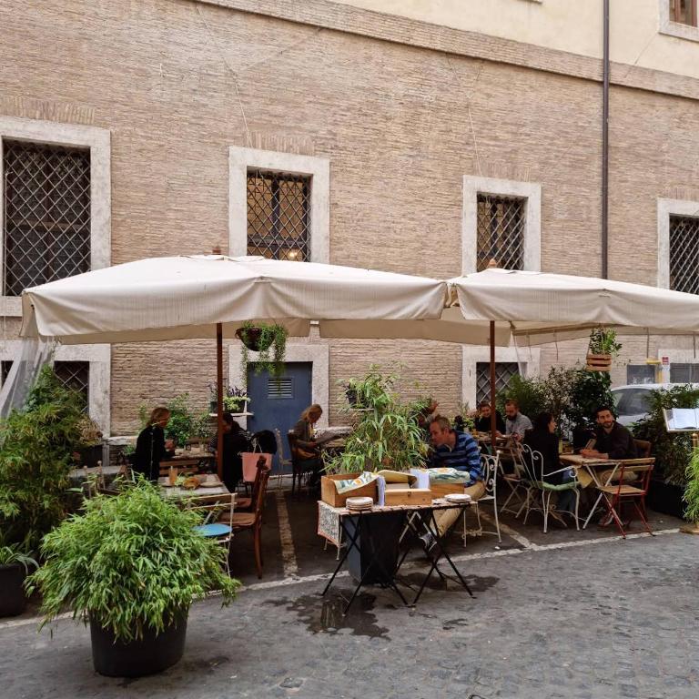 Domus Capitolina Campo De' Fiori Connected Roman Homes with Private Patio - Appartamento con 3 Camere da Letto - 45