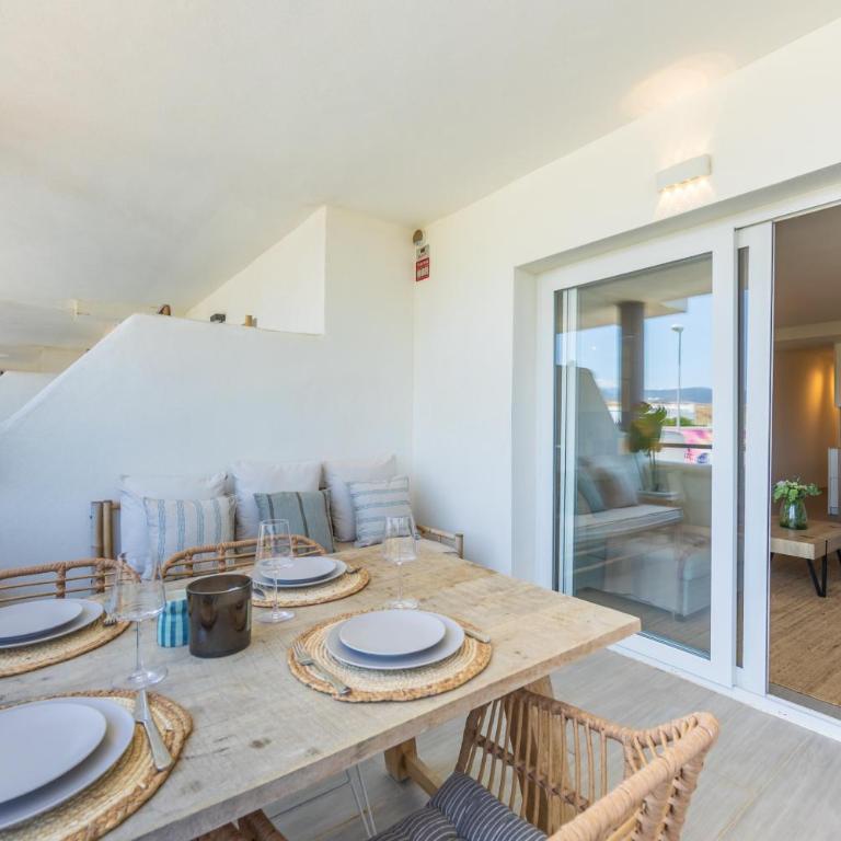 Cerca de la playa, piscina, terraza, vistas - Apartamento de 2 dormitorios con terraza - 16
