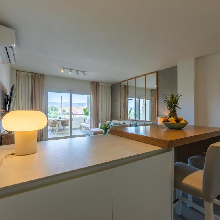 Cerca de la playa, piscina, terraza, vistas - Apartamento de 2 dormitorios con terraza - 23