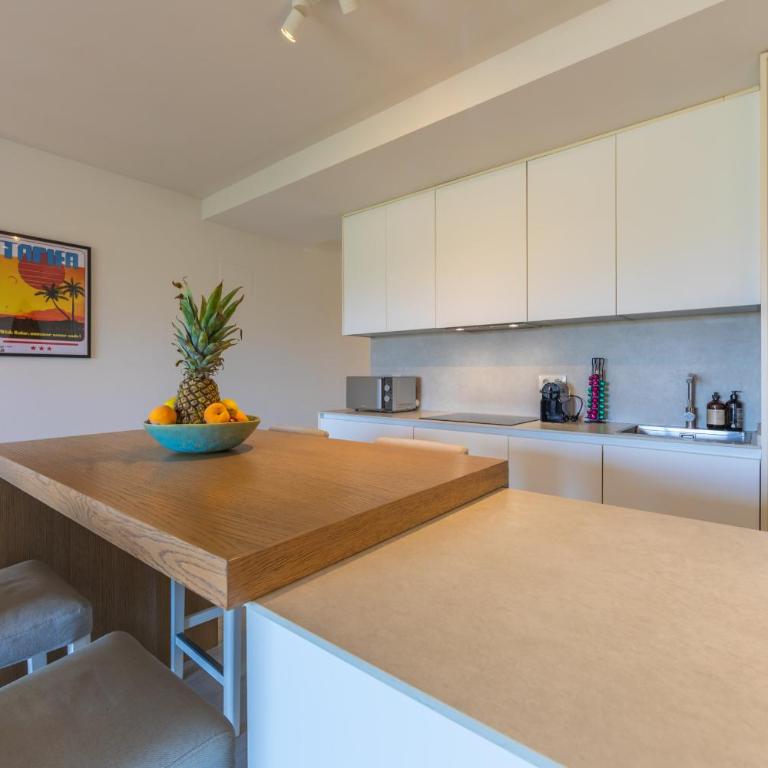 Cerca de la playa, piscina, terraza, vistas - Apartamento de 2 dormitorios con terraza - 26