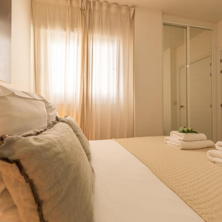 Cerca de la playa, piscina, terraza, vistas - Apartamento de 2 dormitorios con terraza - 47