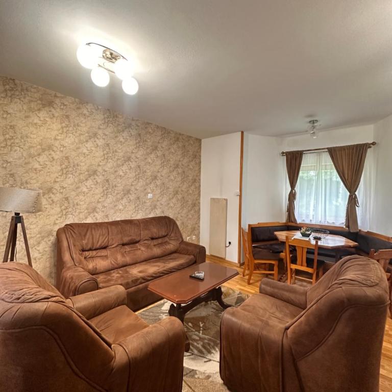 KRALjEVI KONACI ZLATIBOR - Maison de Vacances Standard 3 Chambres - 7