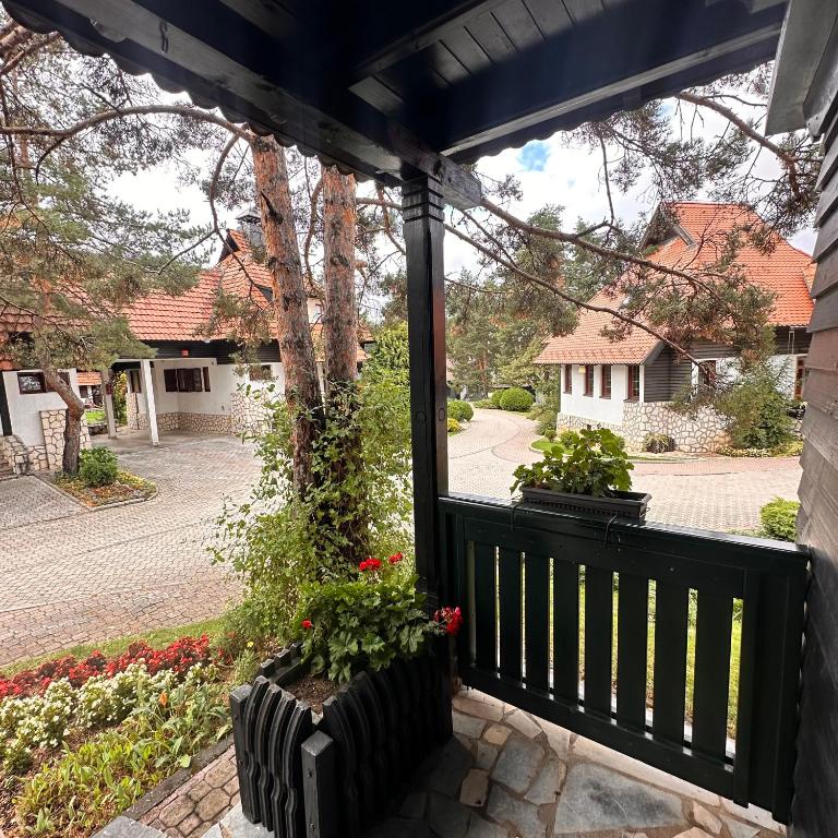 KRALjEVI KONACI ZLATIBOR - Maison de Vacances Standard 3 Chambres - 12